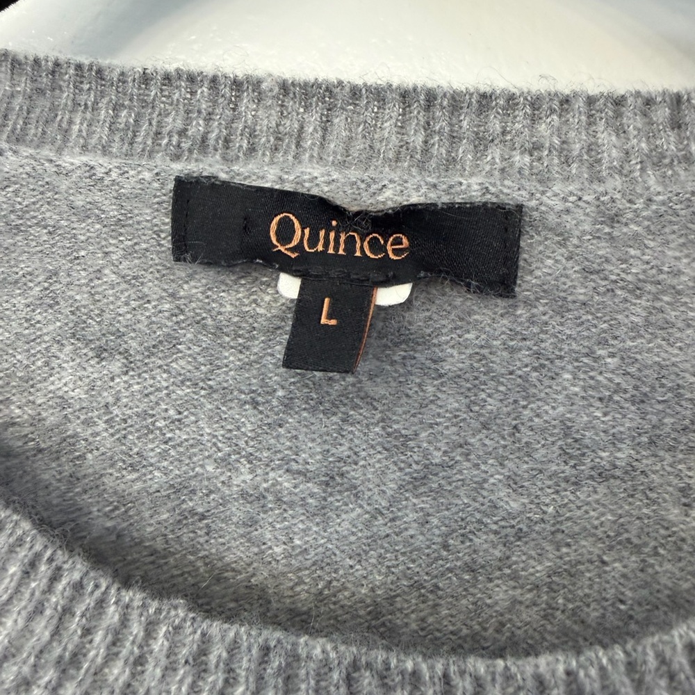 Quince Gray Women's Cashmere Crew Neck Sweater - Picture 3 of 3